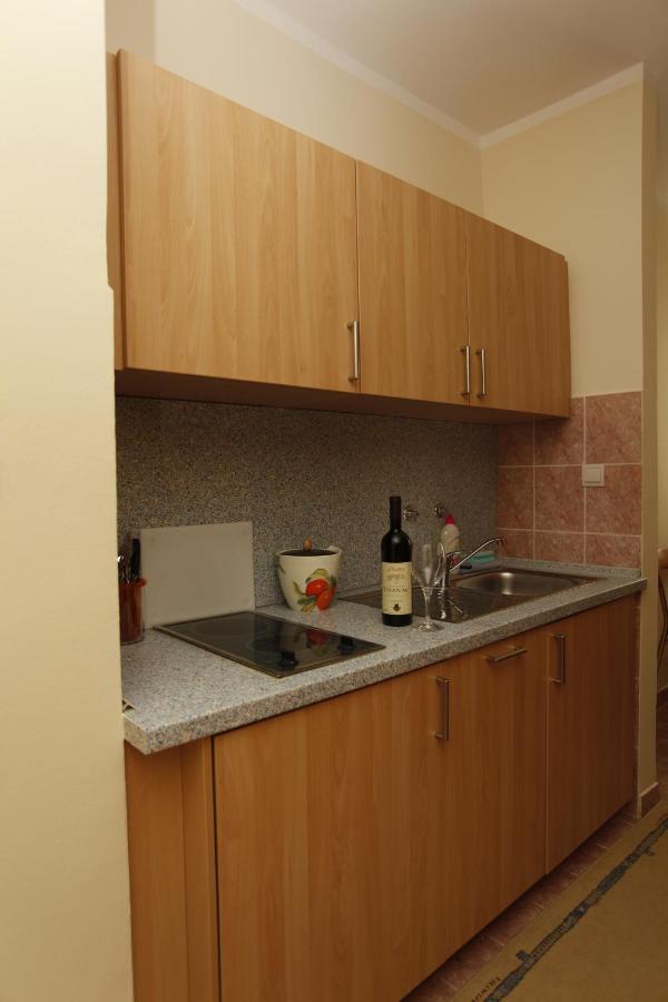 Apartments Perovic บุดวา ภายนอก รูปภาพ