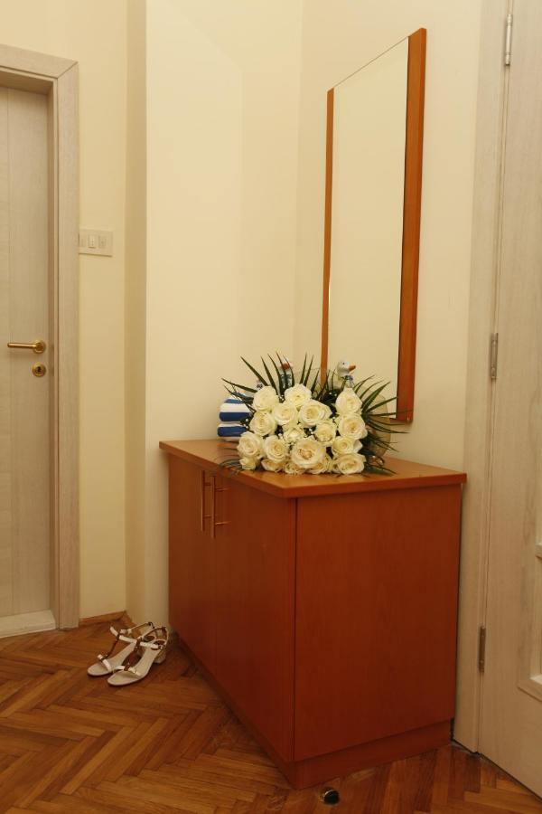 Apartments Perovic บุดวา ภายนอก รูปภาพ